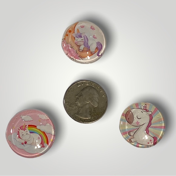Set of 3 Unicorns Cabachon Magnets 1” Gift 🎁 𝑯𝒂𝒏𝒅𝒎𝒂𝒅𝒆 - Picture 9 of 15